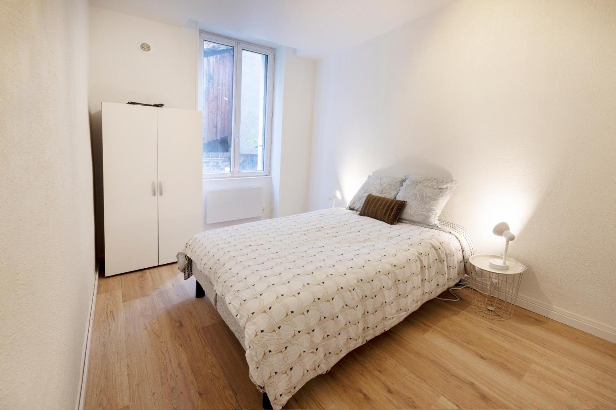 Ld-Location Hotel Montluçon المظهر الخارجي الصورة