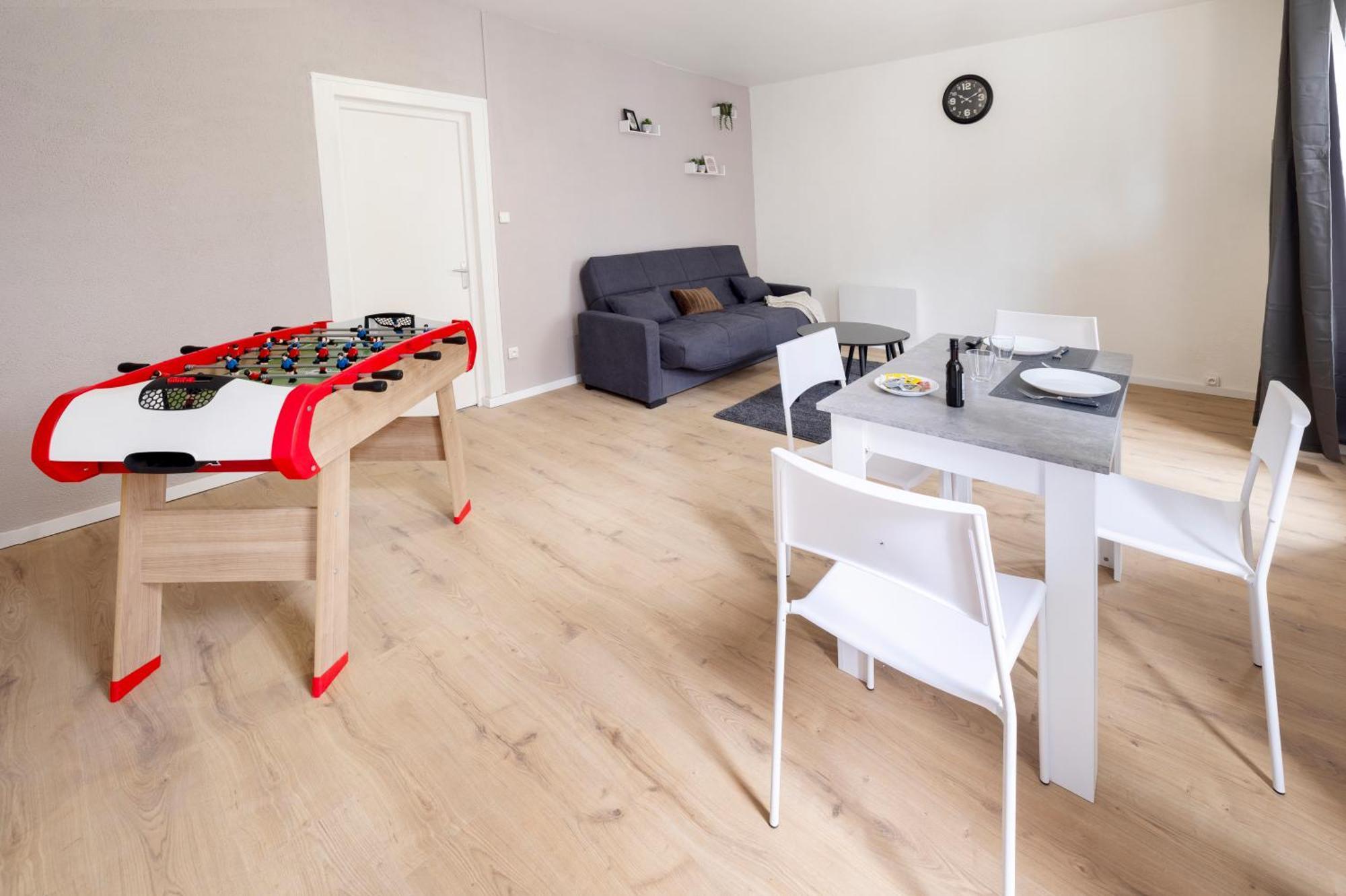 Ld-Location Hotel Montluçon المظهر الخارجي الصورة